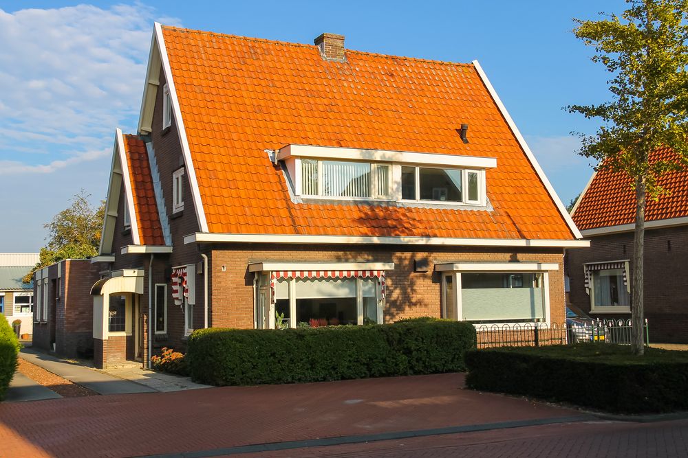 Dakinspectie van klassiek woonhuis